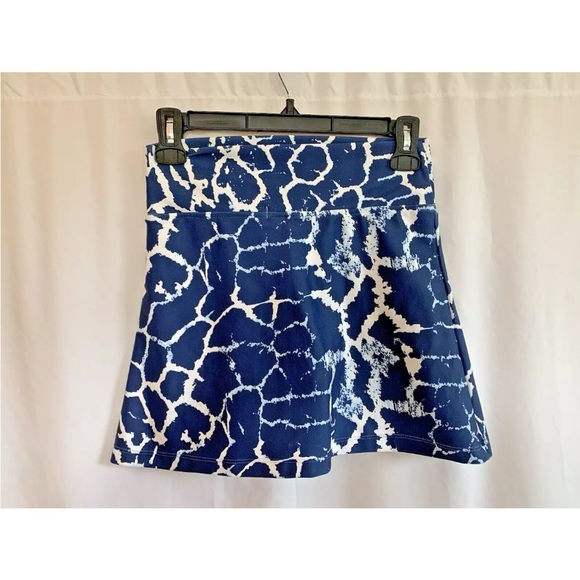 Tina + Jenna Blue White Giraffe Print Performance Skort - size XXS NWT Golf - Picture 3 of 3